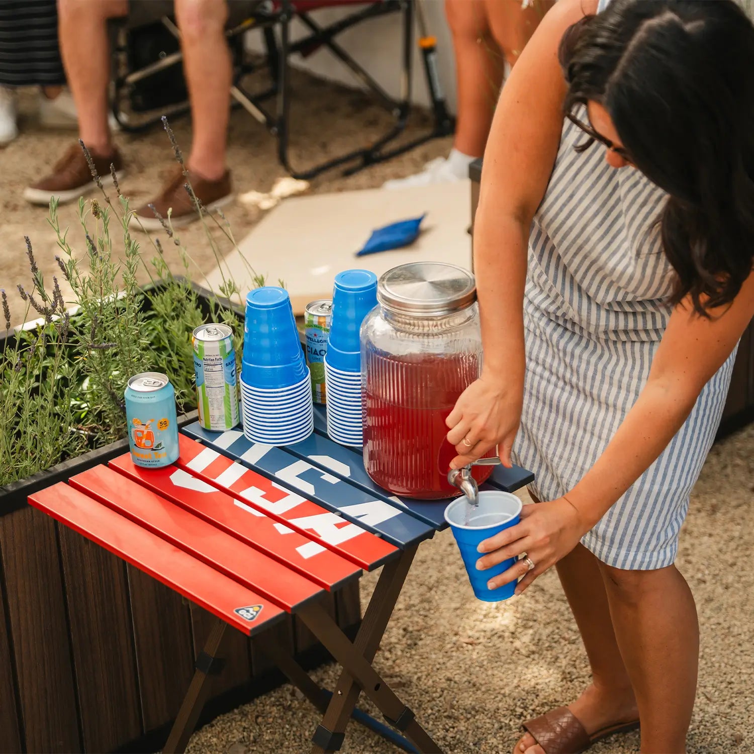 Compact-Camp-Table-USA-Deluxe-Drink-Station
